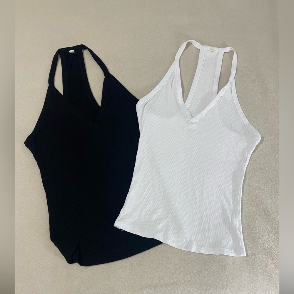 Women's Black and White V-Neck Tank Tops Large